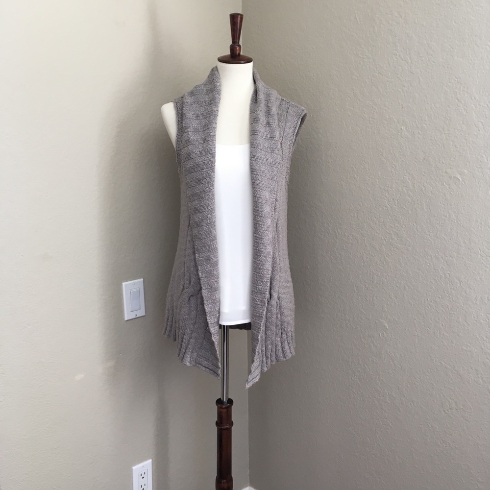 Beautiful Gray (M)Tommy Bahama Sleeveless Cardigan